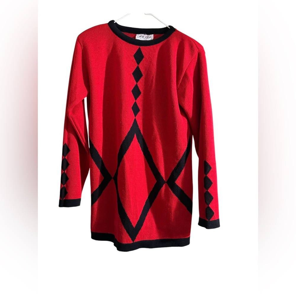 Vintage Elegant Red and Black Women's Holiday Sweater Medium